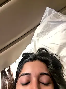 Snapshot of desitease chatting on 01.11.26 desitease online show from 01.11.26