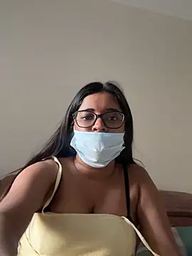 Snapshot of desitease chatting on 02.26.26 desitease online show from 02.26.26