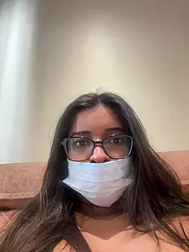 Snapshot of desitease chatting on 03.10.26 desitease online show from 03.10.26