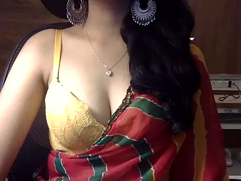 Snapshot of horny_natasha chatting on 09.20.25 horny natasha online show from 09.20.25