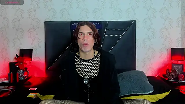 Snapshot of danny_rios20 chatting on 10.23.25 danny rios20 online show from 10.23.25