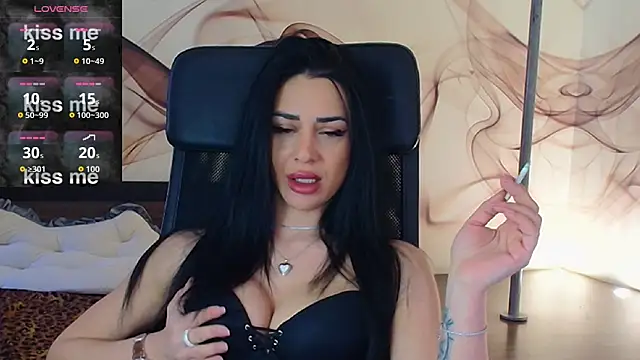 NaomiScarlet online show from 01.14.26