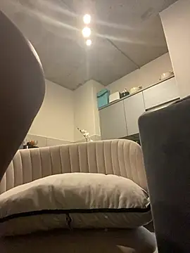prettydollyy online show from 04.22.26
