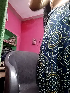 Snapshot of Cutreet chatting on 09.08.25 Cutreet online show from 09.08.25