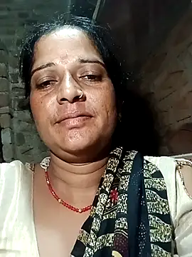 Snapshot of Cutreet chatting on 09.17.25 Cutreet online show from 09.17.25