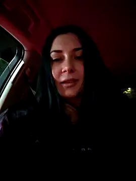 SaraViss20 online show from 10.15.25