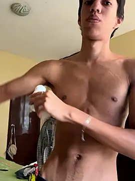 Snapshot of javi_fer chatting on 01.08.26 javi fer online show from 01.08.26