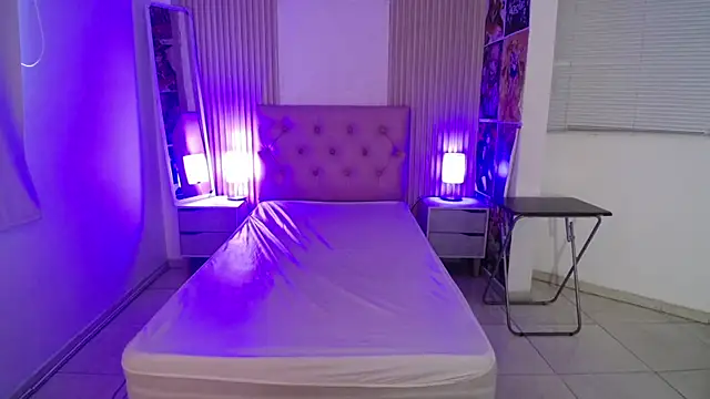 Snapshot of Bonnali_lune chatting on 10.11.25 Bonnali lune online show from 10.11.25