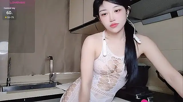 Coco--01 online show from 11.05.25