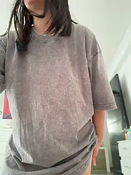 JuanitaMore01 online show from 05.10.26