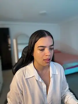 JuanitaMore01 online show from 06.13.26