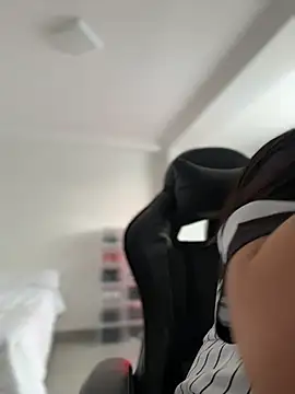 JuanitaMore01 online show from 06.29.26