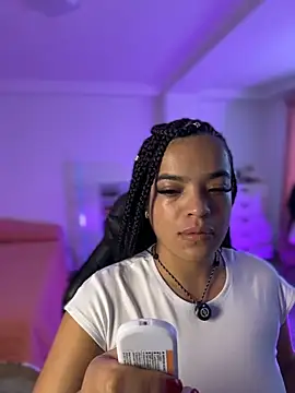 JuanitaMore01 online show from 07.03.26