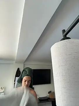 JuanitaMore01 online show from 07.21.26
