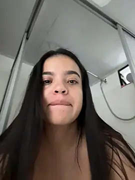 JuanitaMore01 online show from 07.31.26