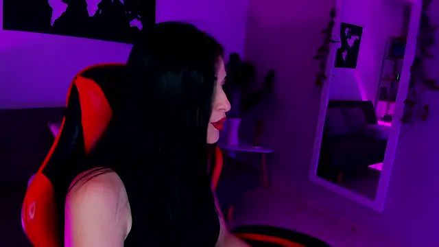 Snapshot of ZoeValencia1 chatting on 02.24.26 ZoeValencia1 online show from 02.24.26