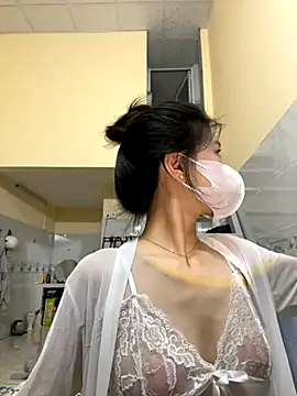 Miinami online show from 09.18.25