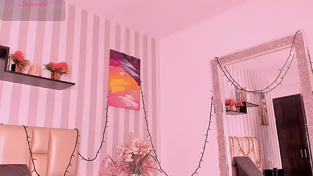 DarkHoneyy online show from 02.18.26