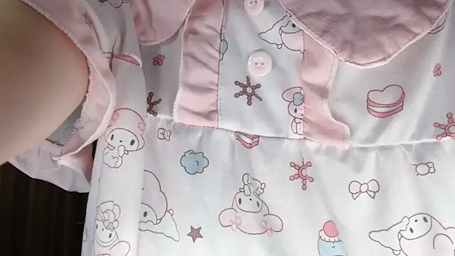 Snapshot of EnEn_xiaobao chatting on 11.14.25 EnEn xiaobao online show from 11.14.25