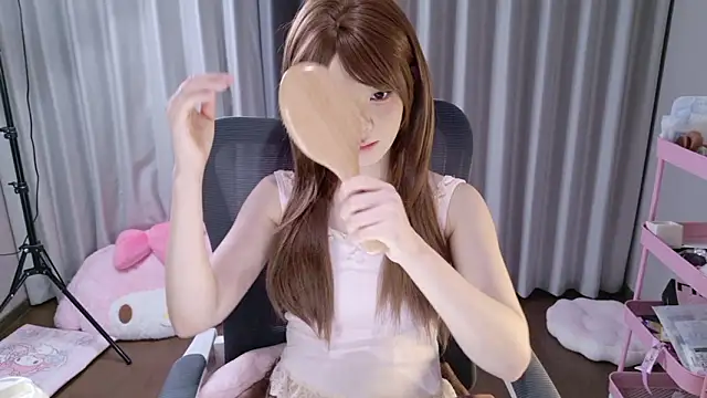 EnEn xiaobao online show from 02.20.26