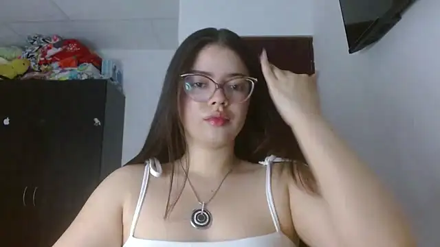 Valentina2390 online show from 05.05.26