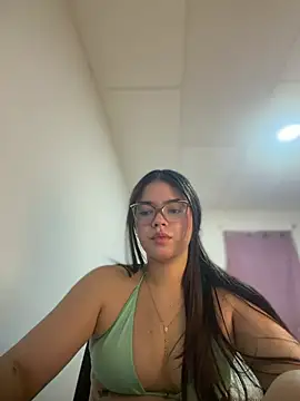 Snapshot of Valentina2390 chatting on 07.18.26 Valentina2390 online show from 07.18.26