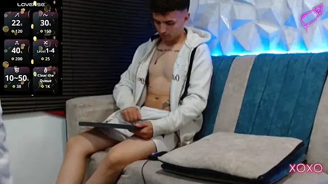 Isaac tan online show from 11.18.25