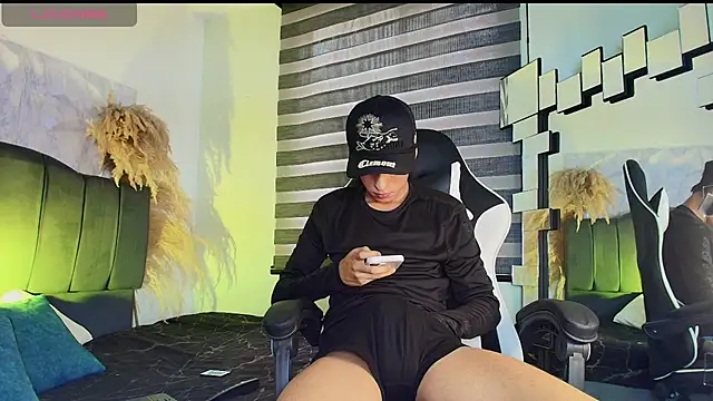 Isaac tan online show from 03.06.26