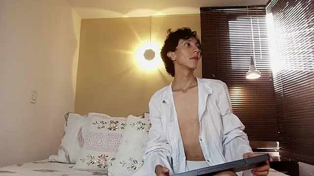 Lucian Morel S online show from 10.28.25