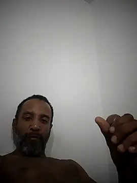 Snapshot of Pretin_Maroto chatting on 11.23.25 Pretin Maroto online show from 11.23.25