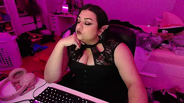 Snapshot of chericheesecake chatting on 11.01.25 chericheesecake online show from 11.01.25