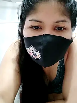 Snapshot of Nusrat-N chatting on 10.29.25 Nusrat-N online show from 10.29.25