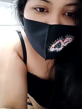 Snapshot of Nusrat-N chatting on 11.08.25 Nusrat-N online show from 11.08.25