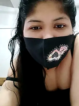 Snapshot of Nusrat-N chatting on 11.12.25 Nusrat-N online show from 11.12.25