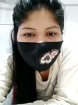 Snapshot of Nusrat-N chatting on 11.27.25 Nusrat-N online show from 11.27.25