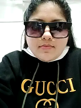 Snapshot of Nusrat-N chatting on 12.18.25 Nusrat-N online show from 12.18.25