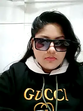 Snapshot of Nusrat-N chatting on 12.23.25 Nusrat-N online show from 12.23.25