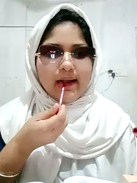 Snapshot of Nusrat-N chatting on 03.04.26 Nusrat-N online show from 03.04.26