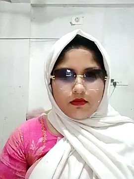 Snapshot of Nusrat-N chatting on 03.12.26 Nusrat-N online show from 03.12.26