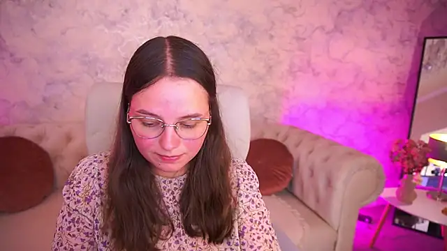 SophieDreamss online show from 09.12.25