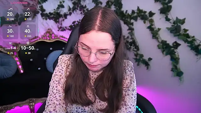 SophieDreamss online show from 10.15.25