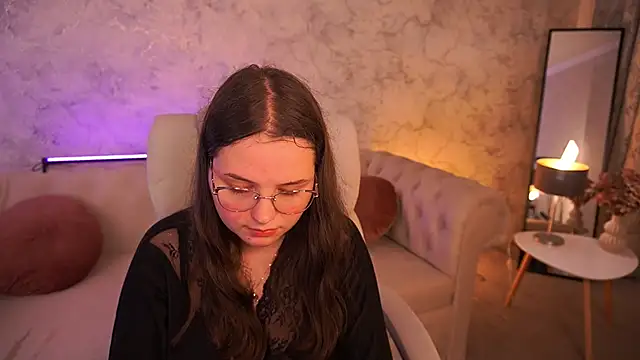 SophieDreamss online show from 10.24.25