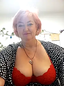 Snapshot of TerezaVelvet chatting on 09.11.25 TerezaVelvet online show from 09.11.25