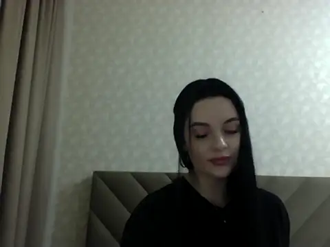 Lulii24 online show from 10.28.25