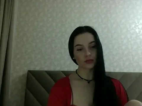 Lulii24 online show from 11.18.25