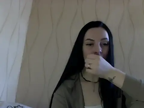 Lulii24 online show from 12.18.25