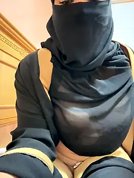 Snapshot of _Laiali_ chatting on 10.07.25 Laiali online show from 10.07.25