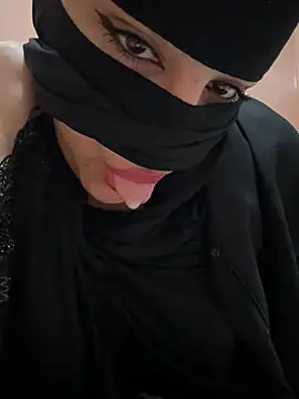 Snapshot of _Laiali_ chatting on 02.22.26 Laiali online show from 02.22.26