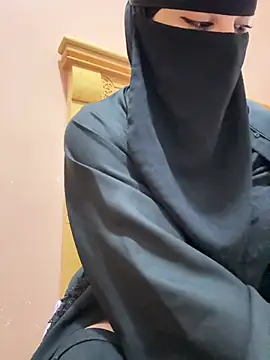 Snapshot of _Laiali_ chatting on 02.26.26 Laiali online show from 02.26.26