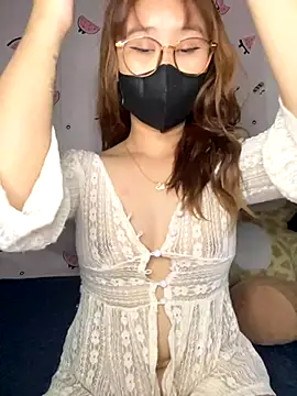 Snapshot of Meowyeuk6 chatting on 09.28.25 Meowyeuk6 online show from 09.28.25